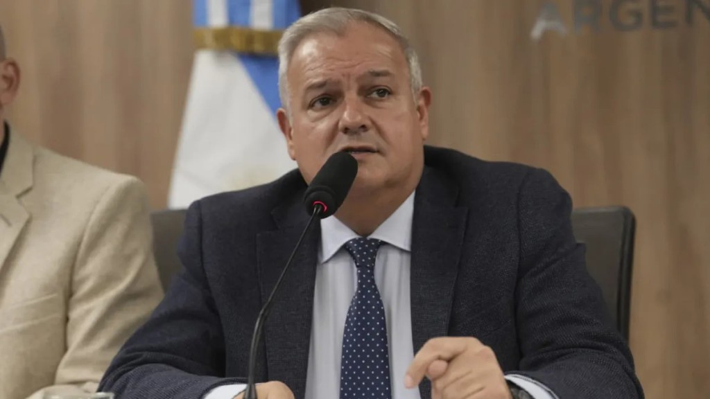 Far&iacute;as: "Argentina tiene un gran futuro en materia de energ&iacute;a y podemos ser protagonistas en el mundo si apoyamos el desarrollo de todos los sectores energ&eacute;ticos"
