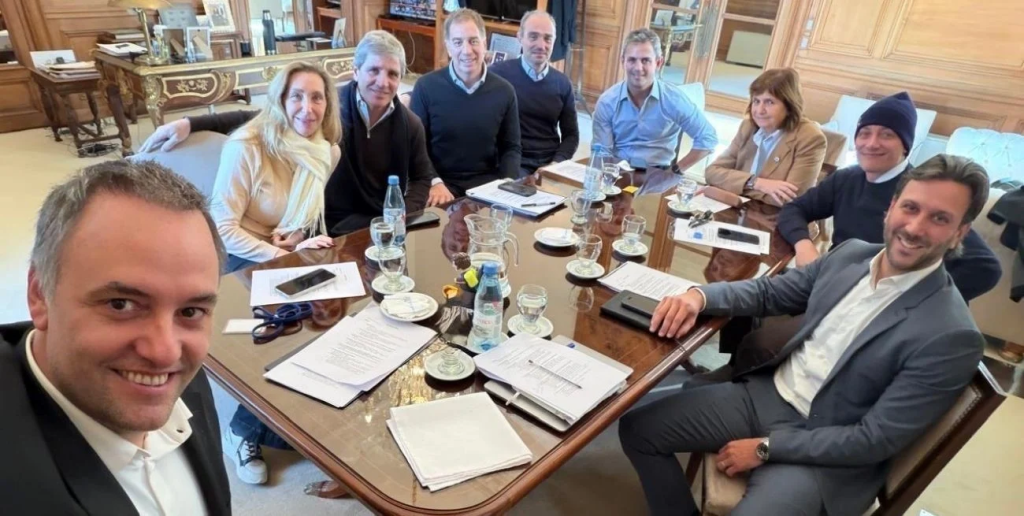 Karina Milei y Adorni reunieron a la Mesa Pol&iacute;tica para armar un nuevo paquete de reformas que ser&aacute;n enviados al Congreso