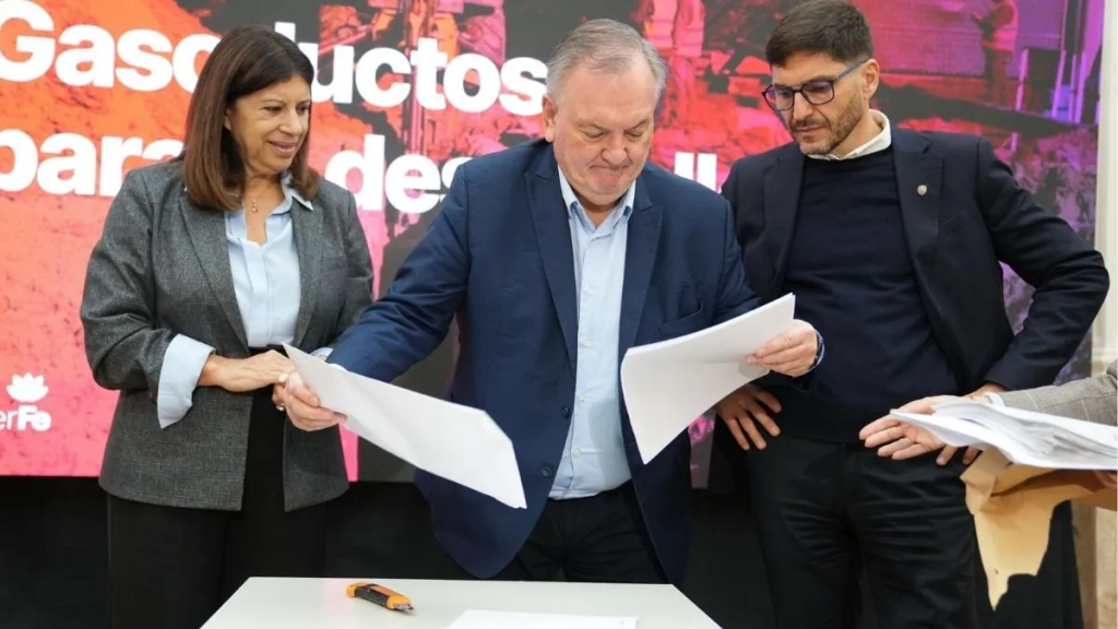 Pullaro: "Santa Fe ser&aacute; ejemplo de obra p&uacute;blica barata y sin corrupci&oacute;n, y el motor productivo que impulse el cambio en la Argentina"