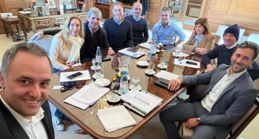 Karina Milei y Adorni reunieron a la Mesa Pol&iacute;tica para armar un nuevo paquete de reformas que ser&aacute;n enviados al Congreso