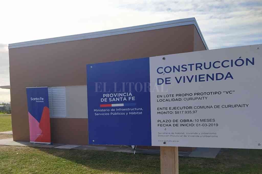 Departamento San Cristóbal: inauguraron viviendas y entregaron contratos de obra