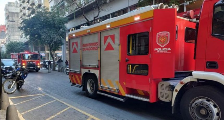 Dejaron la ropa en la estufa y se les prendió fuego el departamento