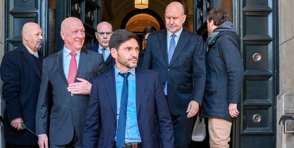 Pullaro privilegió la foto institucional de Santa Fe en la Corte Suprema de Justicia