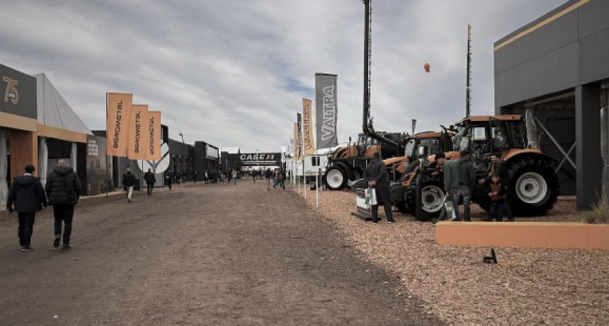 El campo insiste por la baja de retenciones y la industria santafesina cruje