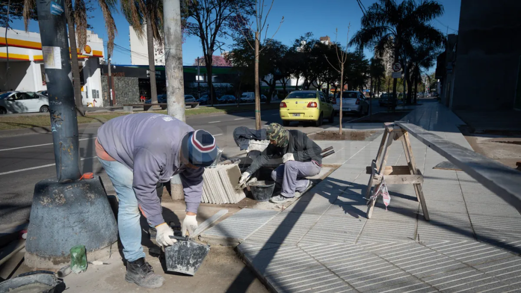 Radiograf&iacute;a del empleo en el Gran Santa Fe: hay m&aacute;s asalariados no registrados que empleados p&uacute;blicos