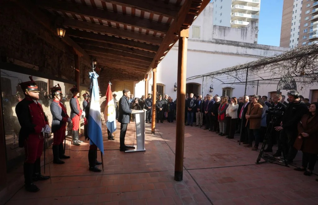 Pullaro: "Las ideas del Brigadier L&oacute;pez siguen vigentes en un pa&iacute;s que se dice federal, pero que no reparte los recursos con las provincias"