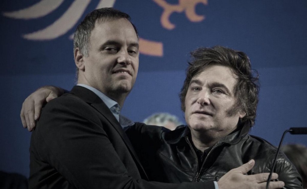 Lo que la econom&iacute;a escribe con la mano, la pol&iacute;tica lo borra con el codo