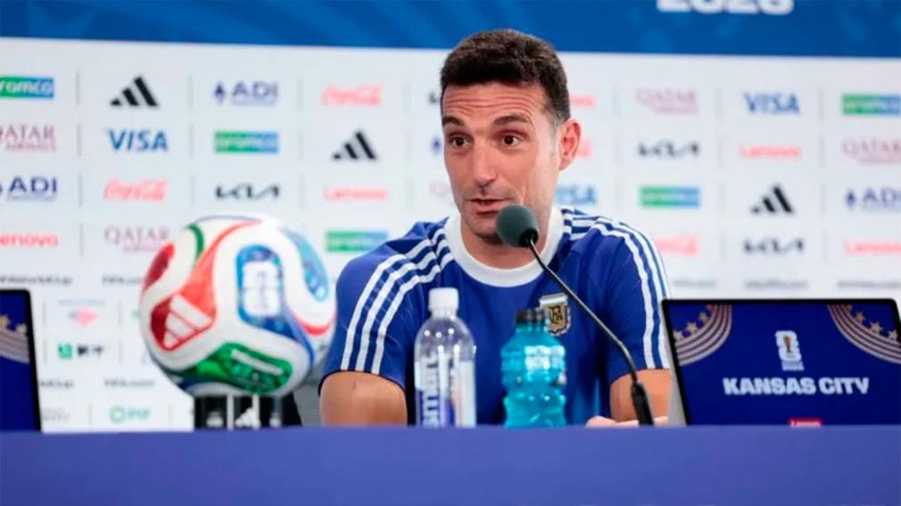Scaloni critic&oacute; la pausa de hidrataci&oacute;n y revel&oacute; c&oacute;mo est&aacute; Messi para enfrentar a Austria