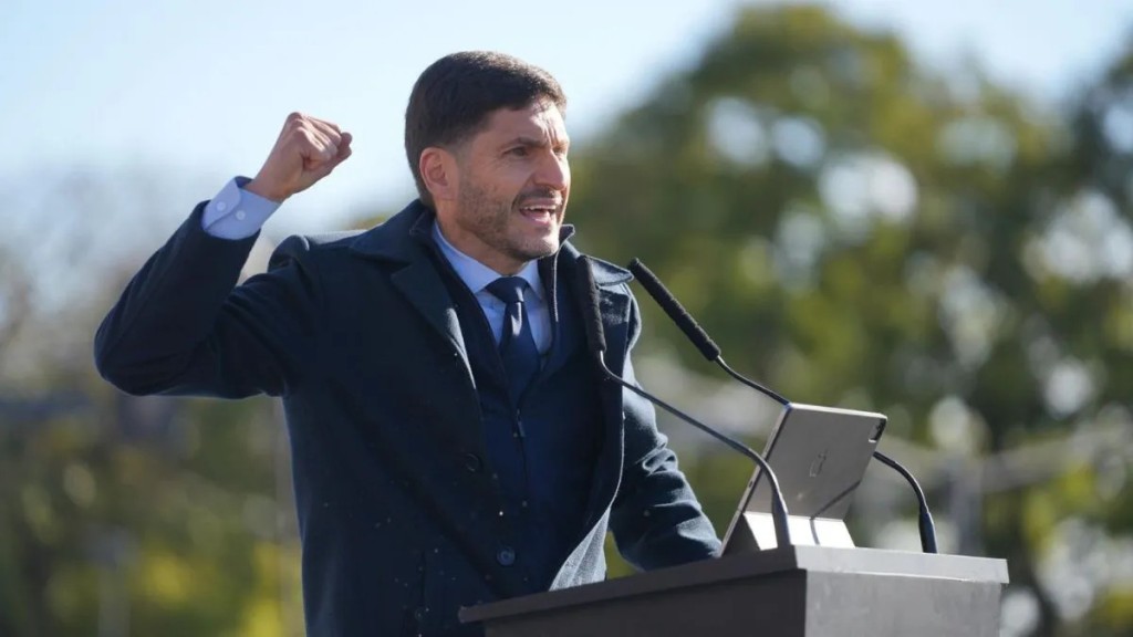 Maximiliano Pullaro: "Necesitamos que, en este pa&iacute;s federal, los recursos vuelvan en infraestructura para encender el motor del interior productivo"