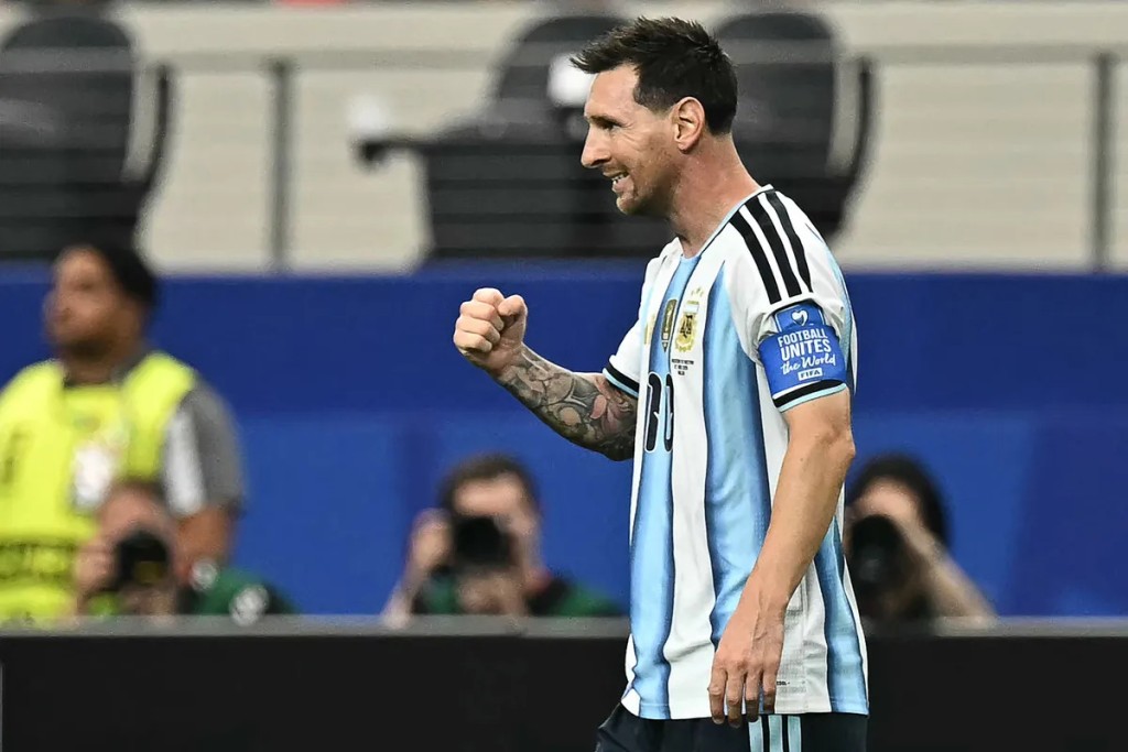 Leo Messi ya no persigue la historia: la historia lo persigue a &eacute;l