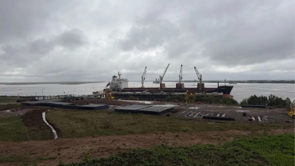 Desde el muelle de la Zona Franca Santafesina, se concret&oacute; la exportaci&oacute;n de 30 mil toneladas de acero producido 100% en la provincia