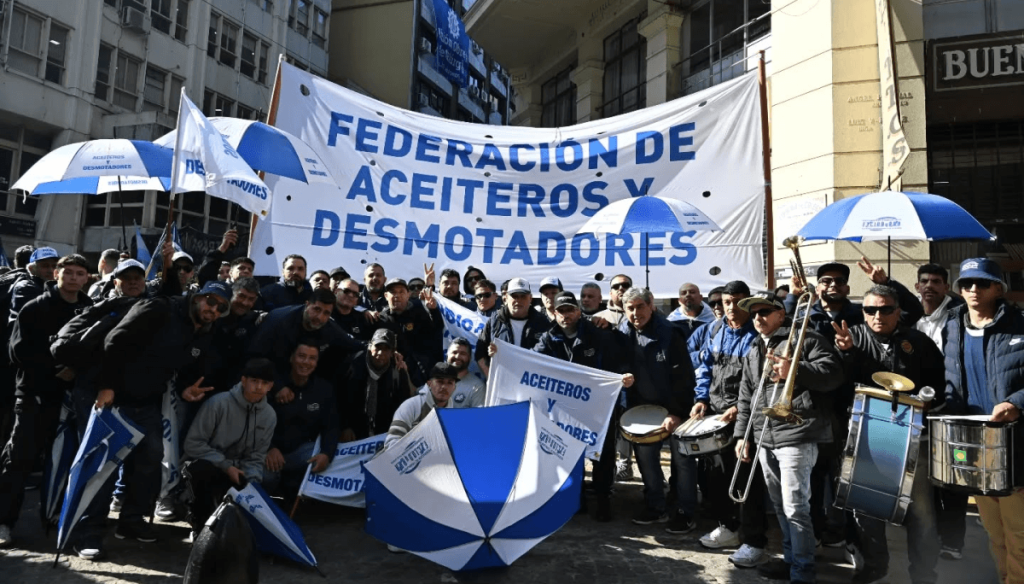 Lleg&oacute; la paz entre la industria aceitera y los gremios: acordaron un aumento del 29,5% para todo el a&ntilde;o