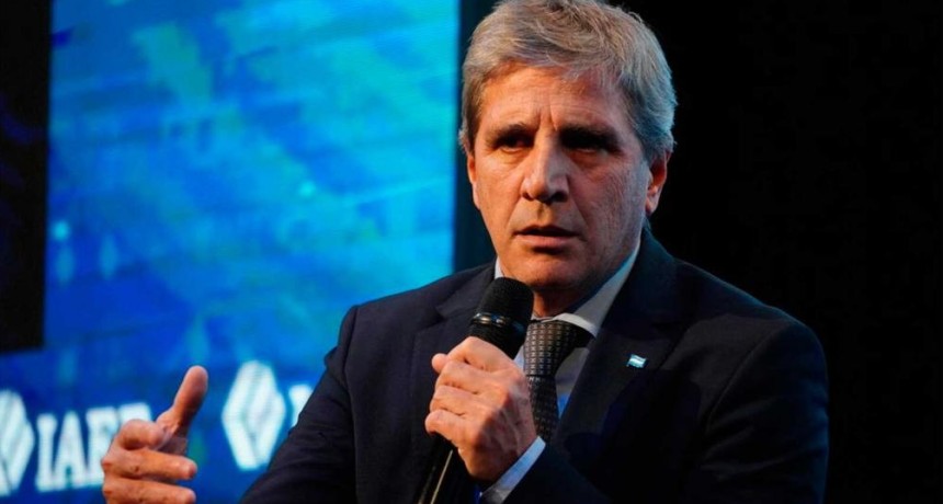 Caputo confirm&oacute; que el Gobierno avanzar&aacute; hacia un sistema bimonetario: 