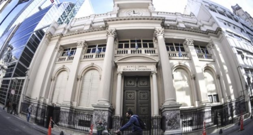 El BCRA subió la tasa de interés de los plazos fijos a 61% anual