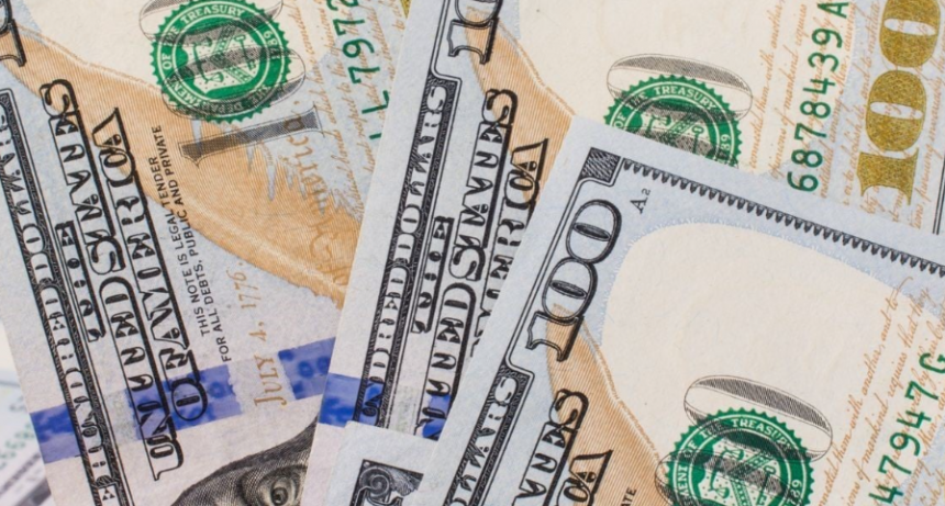 El dólar blue volvió a bajar: a cuánto cerró este martes
