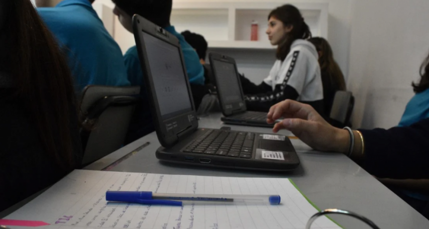 Ausentismo escolar: 1 de cada 4 estudiantes tiene al menos 20 faltas por año en secundaria