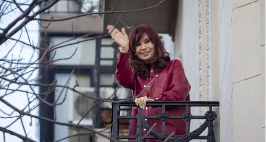 Embargo a Cristina: que Dios se lo pague