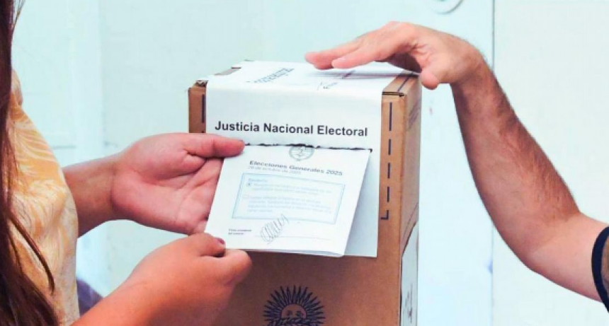 La política se obsesiona con el proceso electoral