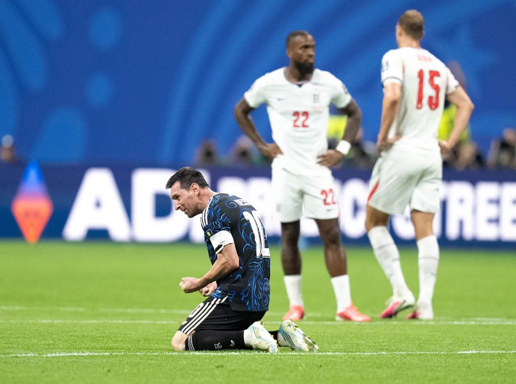 &iexcl;A la final con el alma! Con la rebeld&iacute;a de Enzo y el testazo del "Toro", Argentina tumb&oacute; a Inglaterra y va por el bicampeonato