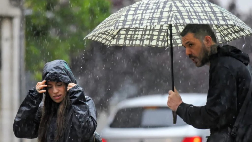 As&iacute; sigue el tiempo en Santa Fe: llega un fin de semana con lluvias, tormentas y r&aacute;fagas de hasta 60 km/h