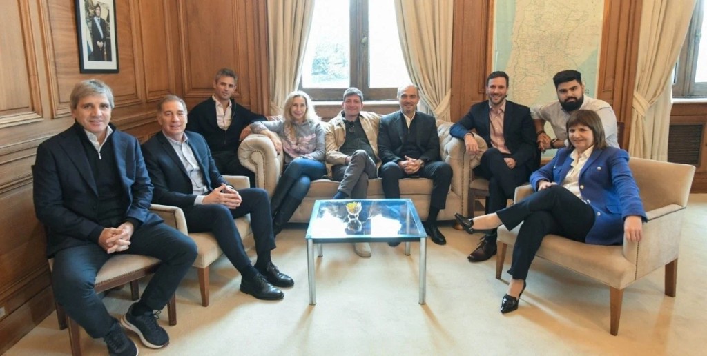 La Mesa Pol&iacute;tica se reuni&oacute; post Mundial: cu&aacute;les fueron sus temas