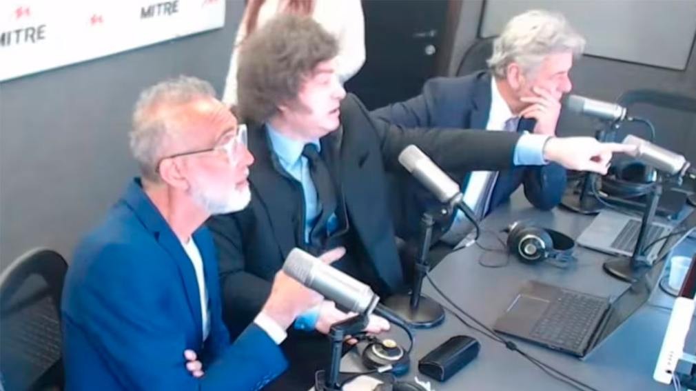 VIDEO | &ldquo;Vos s&iacute;, ladr&oacute;n&rdquo;: Milei interrumpi&oacute; una entrevista y protagoniz&oacute; un fuerte cruce