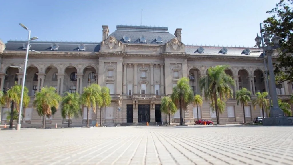 Paritarias: el gobierno de Santa Fe otorgar&aacute; por decreto el aumento salarial a los docentes