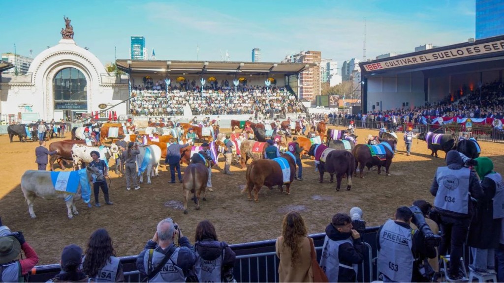 La Expo Rural de Palermo cerr&oacute; sin anuncios, pero con cifras r&eacute;cord y fuerte movimiento de negocios