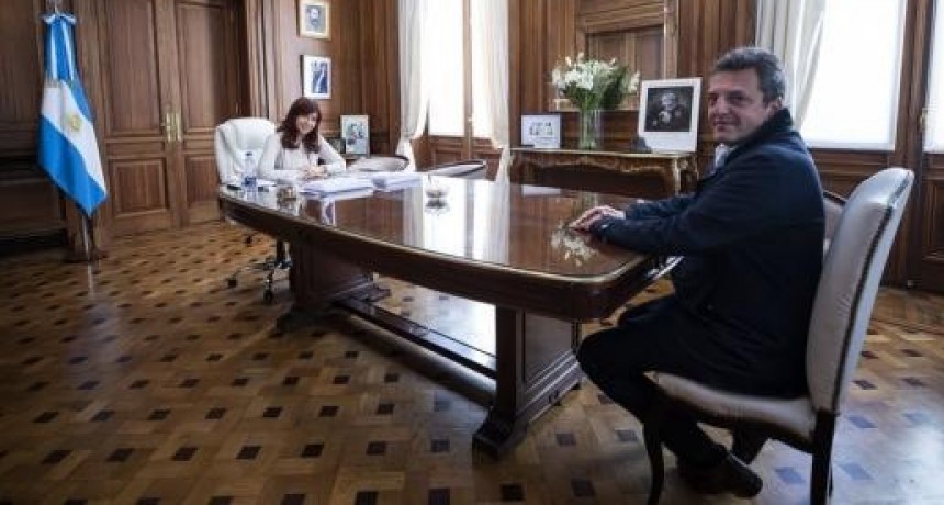 La vicepresidenta Cristina Fernández recibió al nuevo ministro de Economía, Producción y Agricultura, Sergio Massa
