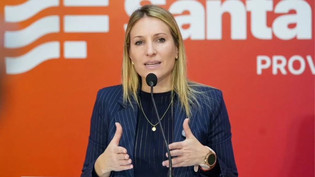 El gobierno de Santa Fe critic&oacute; con dureza al juez que hab&iacute;a autorizado a ir a un shopping a una integrante de Los Monos