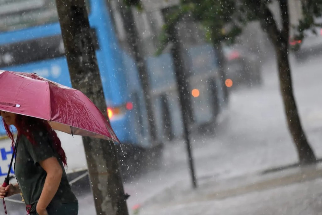 Lluvias, tormentas y r&aacute;fagas de hasta 75 km/h: as&iacute; sigue el tiempo en Santa Fe
