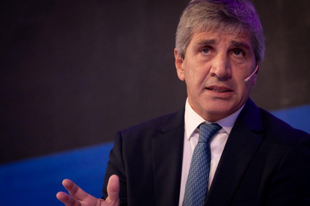 Los gustos caros del ministro Caputo