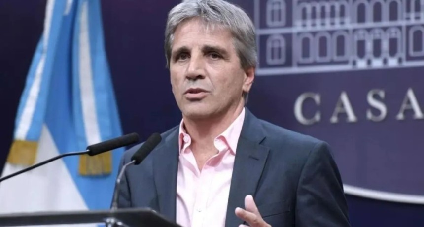 Luis Caputo anunci&oacute; una flexibilizaci&oacute;n en los cr&eacute;ditos en d&oacute;lares para las empresas