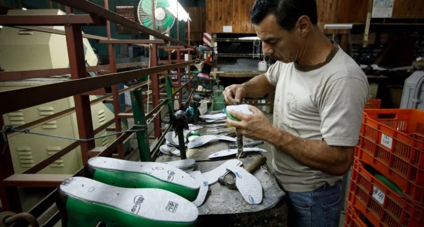 F&aacute;bricas en alerta: caen las ventas y una de cada cuatro pymes ya se atras&oacute; con sus pagos