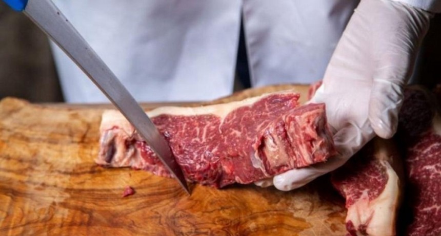 El consumo de carne vacuna cay&oacute; a un m&iacute;nimo hist&oacute;rico: los argentinos comen 4,8 kilos menos por a&ntilde;o