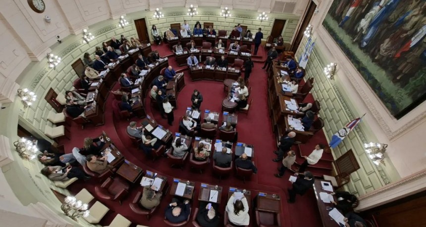 Voces de la reforma electoral: qu&eacute; dicen oficialismo y oposici&oacute;n sobre las nuevas reglas de juego en Santa Fe