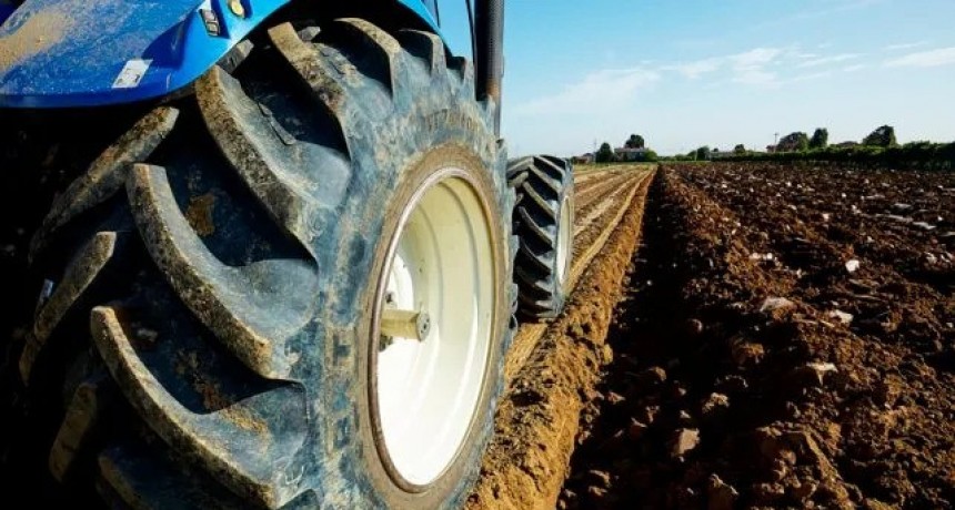 El conflicto de neumáticos enciende las alarmas en el campo
