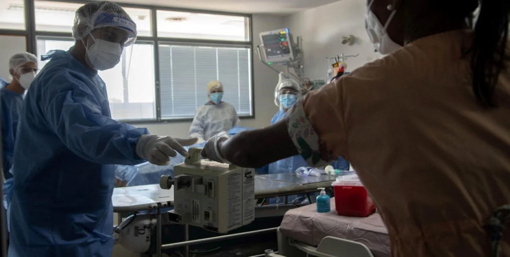Senado: permiten a médicos sub 50 ingresar a hospitales de la provincia de Santa Fe 