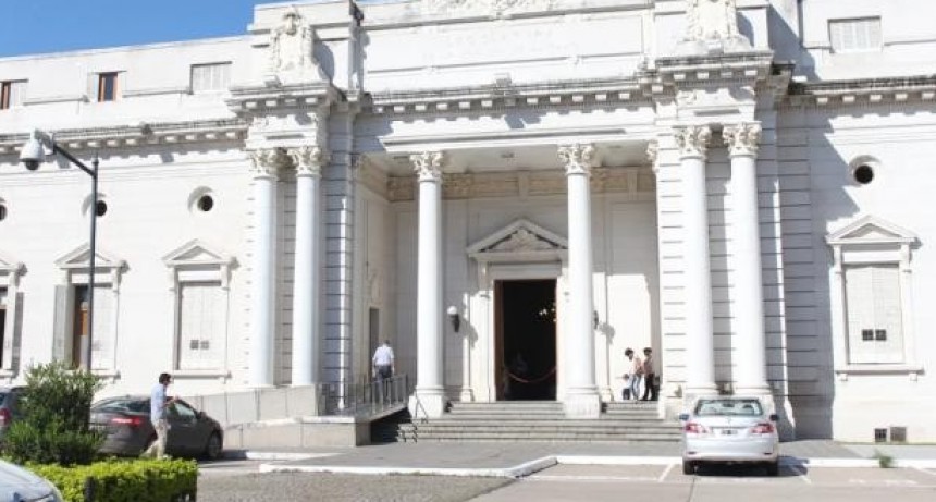 La violencia no impidió la sanción de la Emergencia y Reforma Previsional en Santa Fe