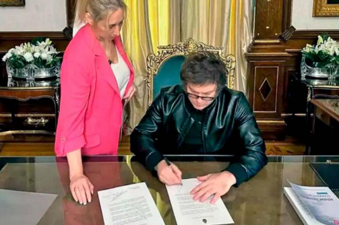 Milei vetó la ley de ATN a pesar de haber iniciado un diálogo con gobernadores