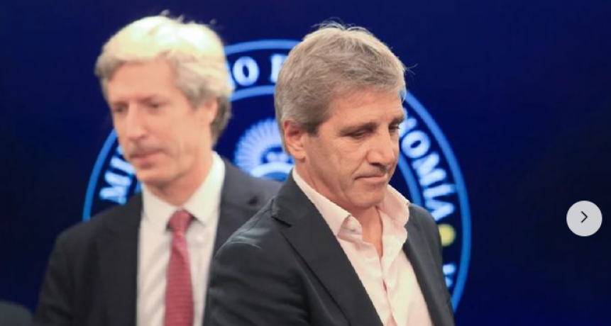 El BCRA volvió a intervenir con US$ 379 millones, pero el dólar trepó a $1.500