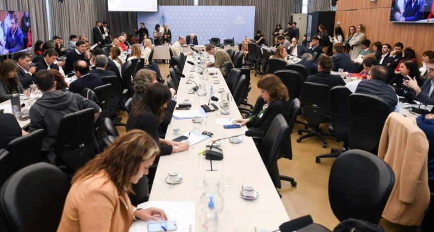 Debate del Presupuesto: primeros avances y unánime reclamo por la presencia de Caputo