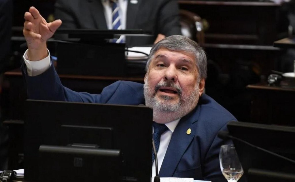 Ficha Sana: &iquest;alg&uacute;n d&iacute;a el kirchnerismo dejar&aacute; de fingir demencia?