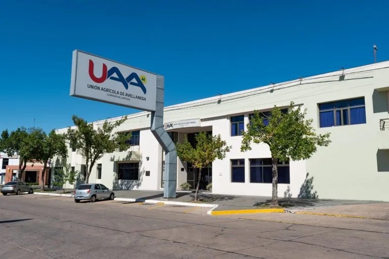 Uni&oacute;n Agr&iacute;cola de Avellaneda cumple 107 a&ntilde;os: r&eacute;cord de acopio y una red que se expande en el norte argentino