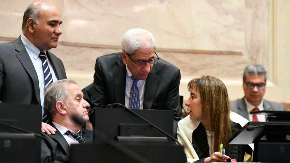 Emilio "Pich&oacute;n" Neder rechaz&oacute; las reformas del Banco Central y Zonas Fr&iacute;as: &ldquo;Es otro manotazo al bolsillo&rdquo;