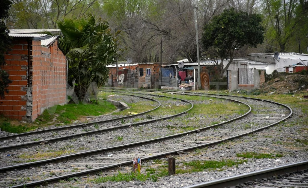 La pobreza volvi&oacute; a subir y lleg&oacute; al 32,3% en el primer semestre: cu&aacute;l es el impacto en Santa Fe y Rosario