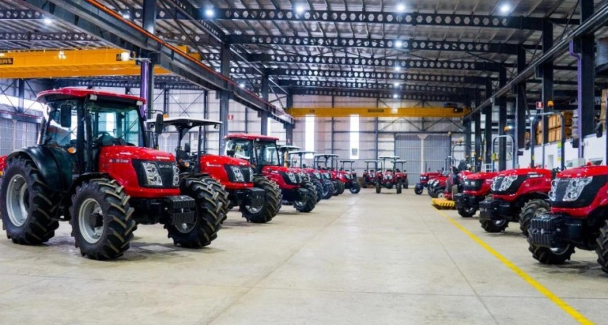 Apache e ITL proyectan tractores de hasta 200 HP para ampliar su presencia en el campo argentino