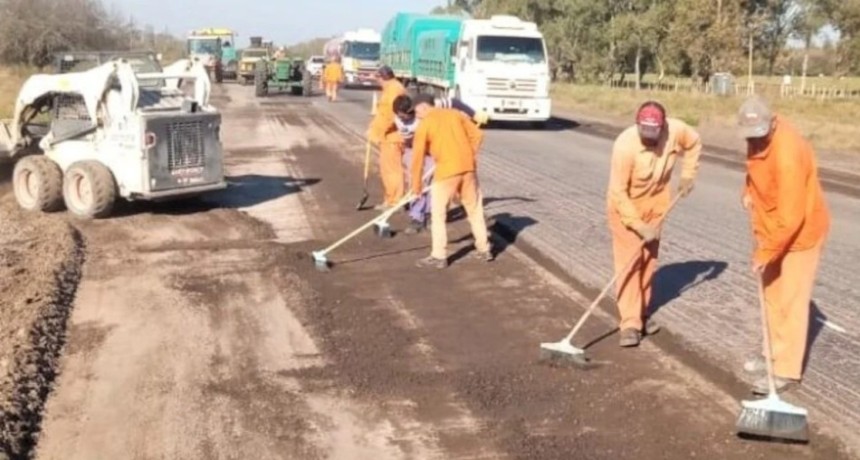 Ruta 11: realizan obras de recuperaci&oacute;n de la calzada entre Vera y Malabrigo