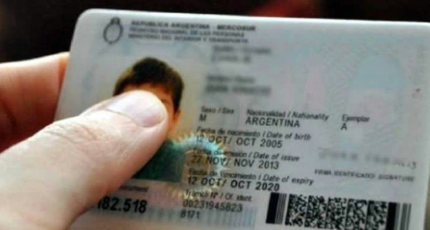 A qu&eacute; edad hay que renovar el DNI en Argentina: las dos fechas clave que ten&eacute;s que conocer