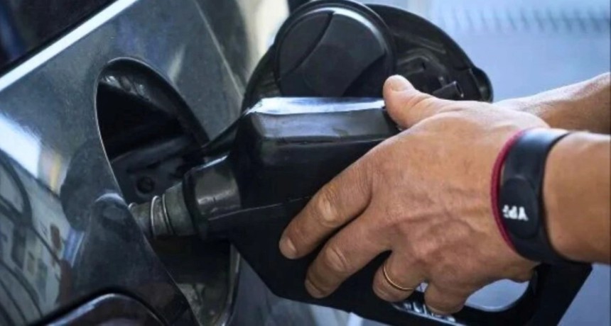Los combustibles suben entre 2% y 5% en Argentina y se rompe el acuerdo con las petroleras